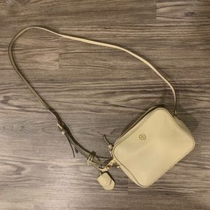Tory Burch LIKE NEW off-white grey square purse